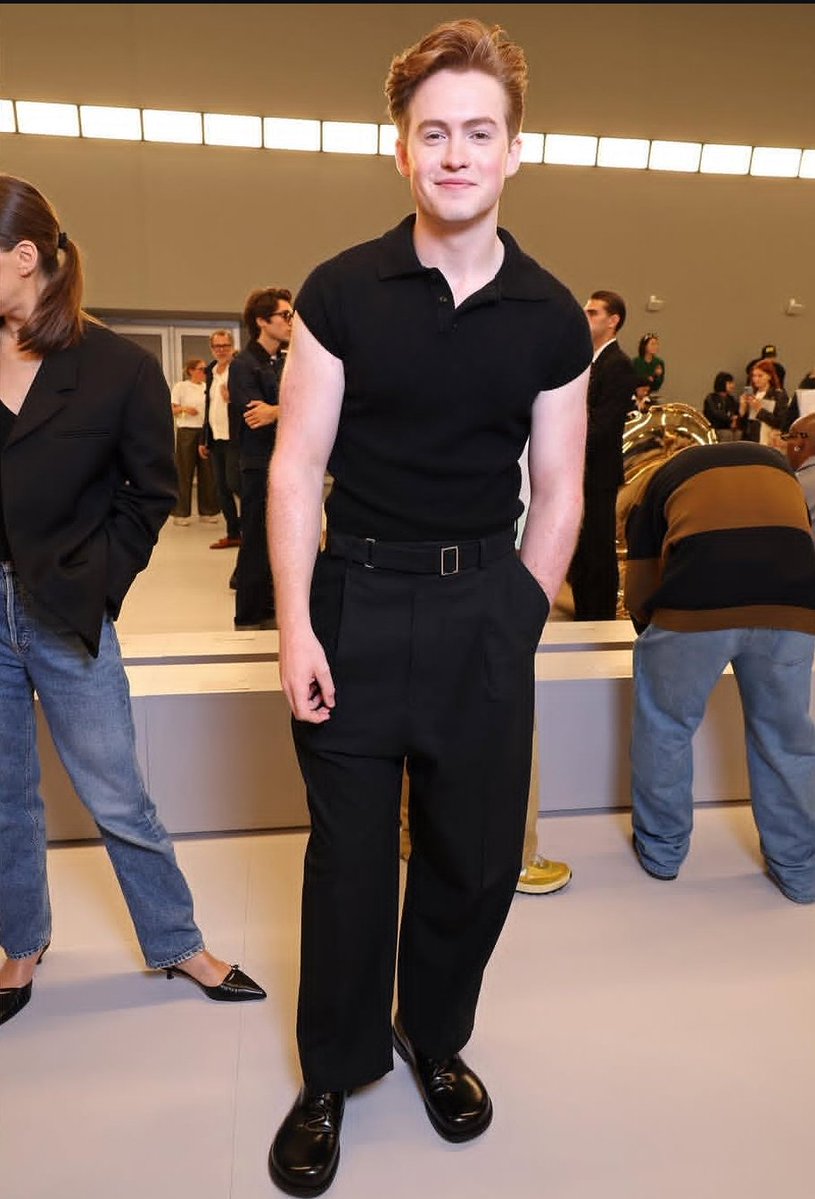 sando_ni_cairo's tweet photo. The consequence of Kit Connor being booked and busy in the big 2026 in that he has missed all the fashion weeks this year, so far. I miss seeing him wear luxury brands while sitting front row at fashion shows, schmoozing with other celebs. https://t.co/dRxdPtAF8L