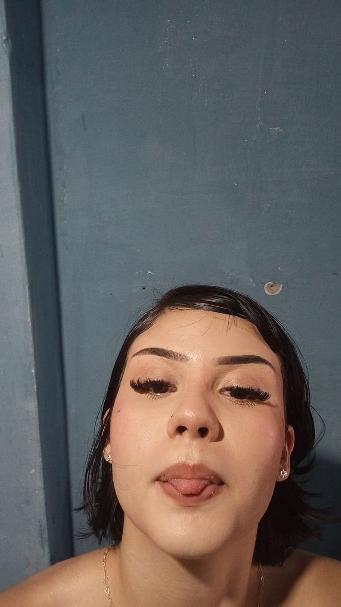 eu4yumi's tweet photo. Nada não, só pra lembrar q eu sou linda https://t.co/1rUh3HOIOH