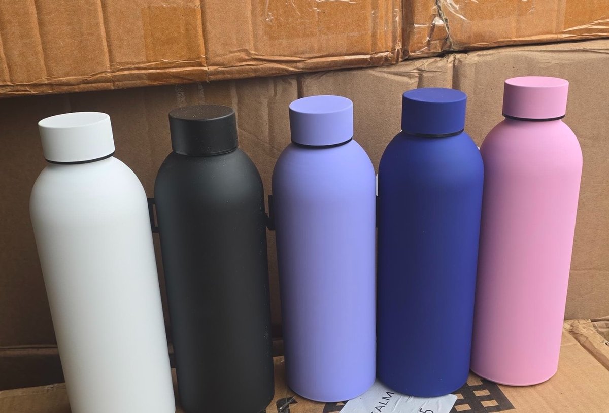 FatimaAkanbi's tweet photo. 500ml matte insulated bottle
7,950/1
6k/MOQ 30 pcs 

Shop 22, new complex beside CBN, opposite Civil Defence office, Offa road, Ilorin. We deliver nationwide. #kitchentoolsng https://t.co/sV0elRKVZv