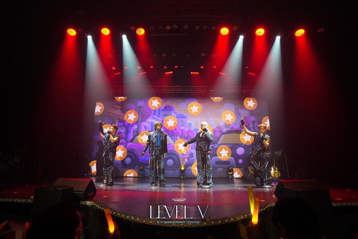 PressHitPlay's tweet photo. Press Hit Play Level V: 5th Anniversary Concert

A night worth remembering, a moment worth reliving. 💛✨

#PressHitPlay #PHPLevelV #LEVELVConcert #PPOP #PHP5thAnniversary https://t.co/k71pjXM6ZK