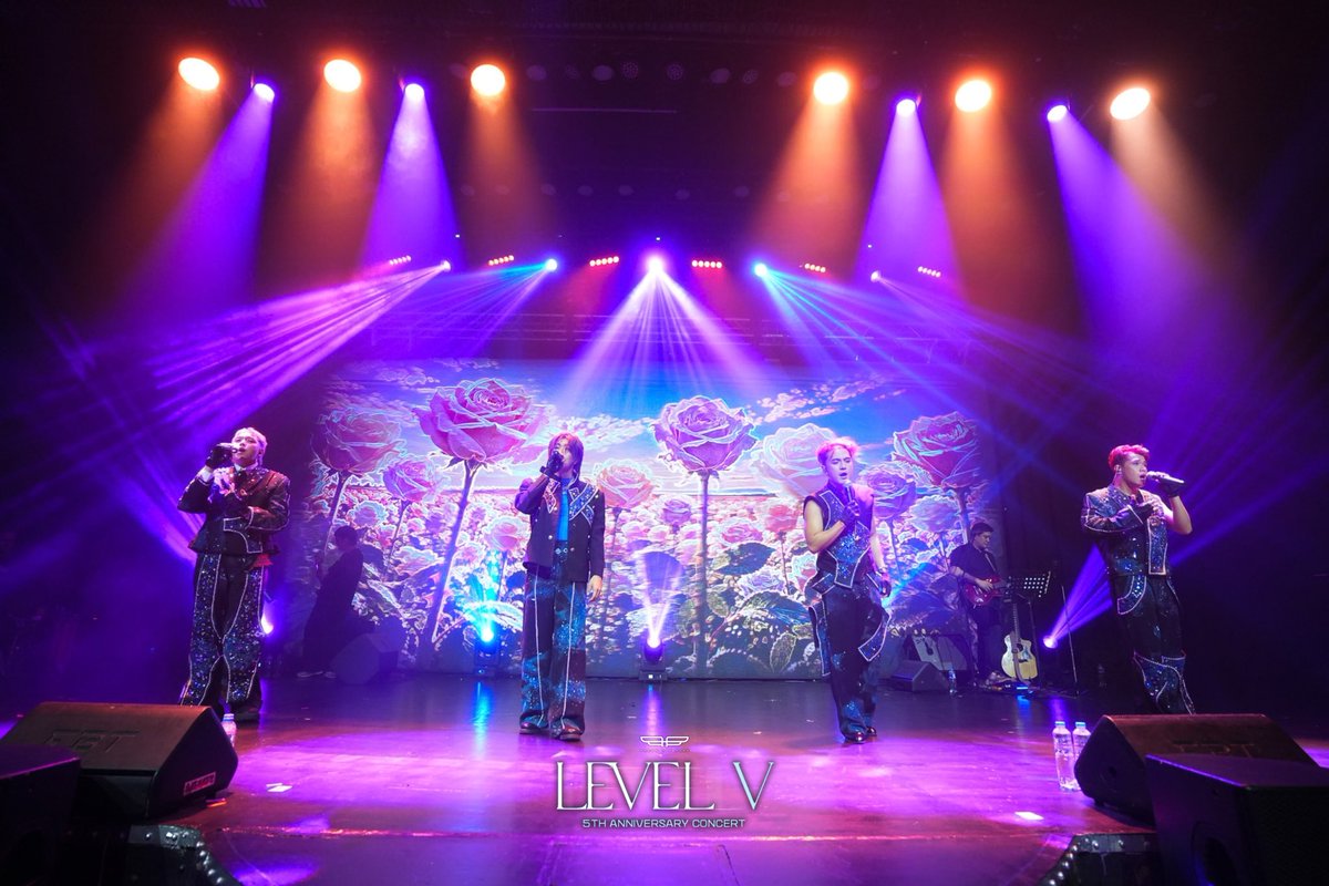 PressHitPlay's tweet photo. Press Hit Play Level V: 5th Anniversary Concert

A night worth remembering, a moment worth reliving. 💛✨

#PressHitPlay #PHPLevelV #LEVELVConcert #PPOP #PHP5thAnniversary https://t.co/k71pjXM6ZK