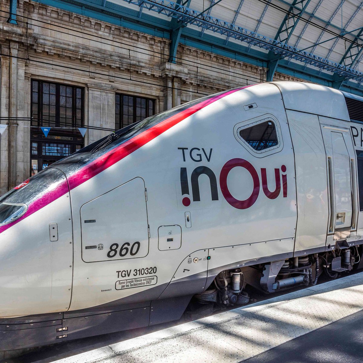 Dealabs's tweet photo. 🔔 Mettez un rappel 🔔
Les billets de TGV à - 45% 👇
➡️ https://t.co/Af78bVDZF8 ⬅️ https://t.co/ROC5tSzoSP