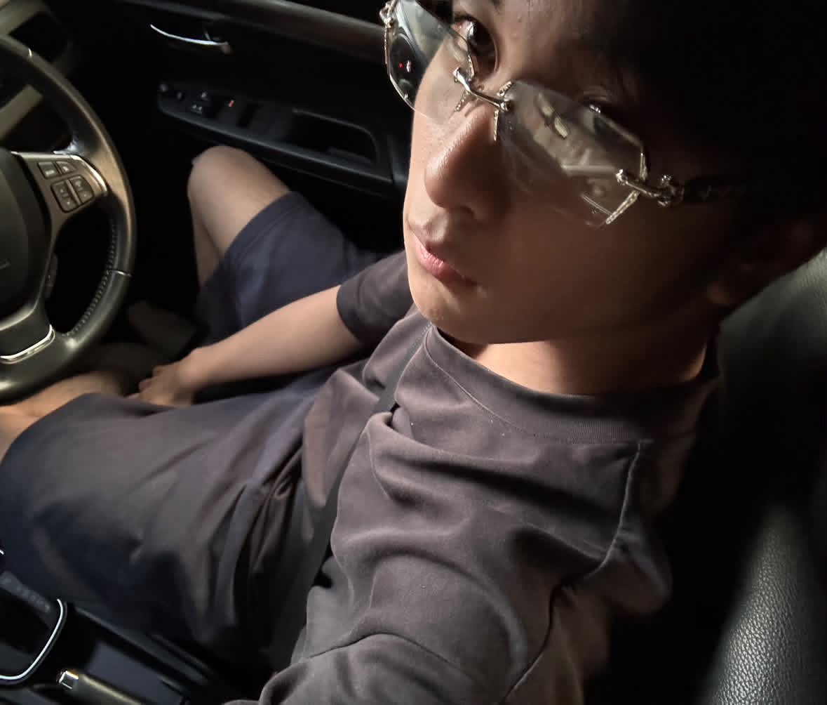 MarcusGlobal_'s tweet photo. [INSTAGRAM] 100526

💎#MARCUS Radiant Room Photo💎

🐰: how is everyoneee

🖇️ https://t.co/WIdbfAlxm8

#MarcusRayden #MarcusCabais https://t.co/3YWDG9wylv