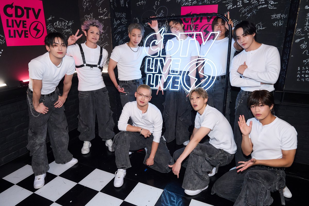 therampagefext's tweet photo. TBS『CDTVライブ！ライブ！』

#LDH選抜
#踊ってみた 企画
ILLITさん「It's Me」🕺

THE RAMPAGEから
#陣 #与那嶺瑠唯 が出演しました🌟

ご覧いただきありがとうございました！

そして❕️
Dance Practiceも公開🎥

🔗https://t.co/MG89K6InKh

ぜひご覧ください👀🔥

#CDTVライブライブ @TBSCDTV 
#THERAMPAGE
@therampagezin @Kijimuna_0816