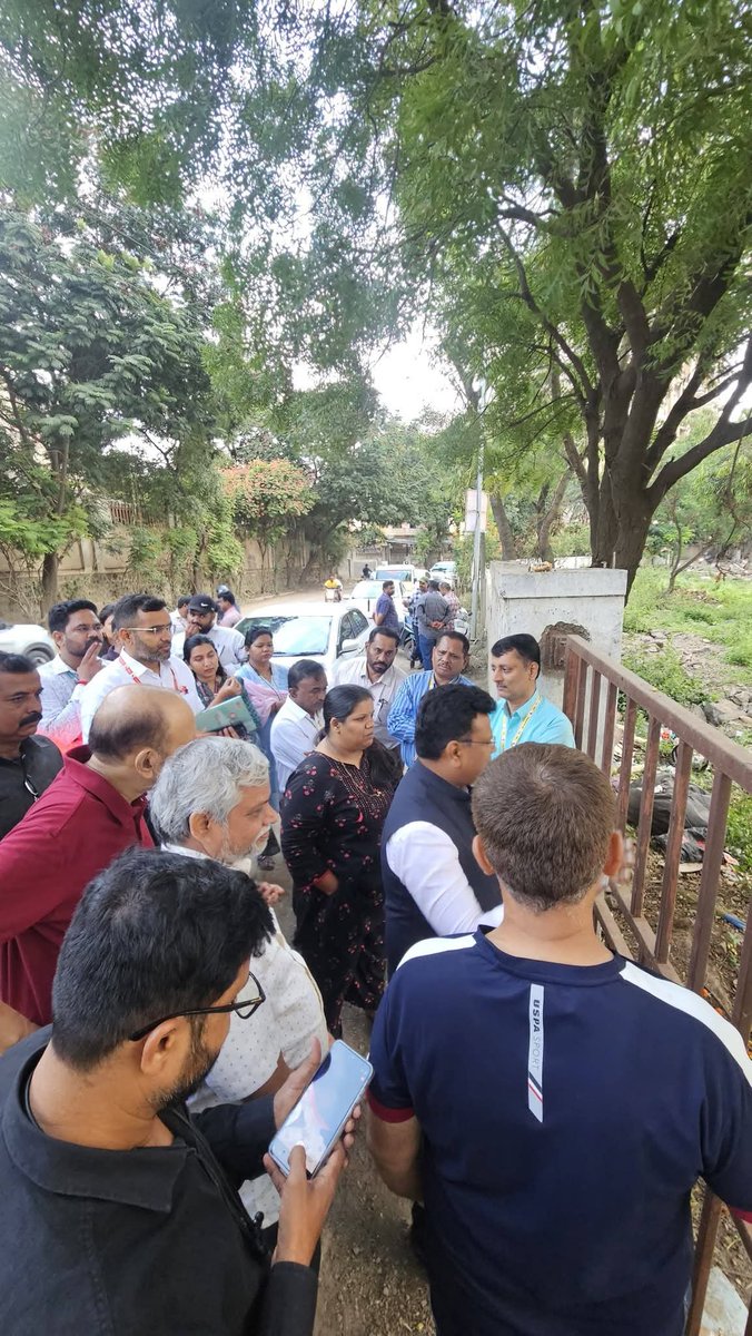 MURWDFoundation's tweet photo. 🌳Proud Moment for Undri & Mohammadwadi!🌳
#SindoorSmritiVatika #Undri #Mohammadwadi #Prabhag41 #MURWDF #CitizensInitiative #Pune #GreenUndri #CommunityDevelopment #PublicService #CitizenParticipation
First dedicated Garden on #UndriHillTop from among 32 merged villages. https://t.co/Gnrp0ZRdxx