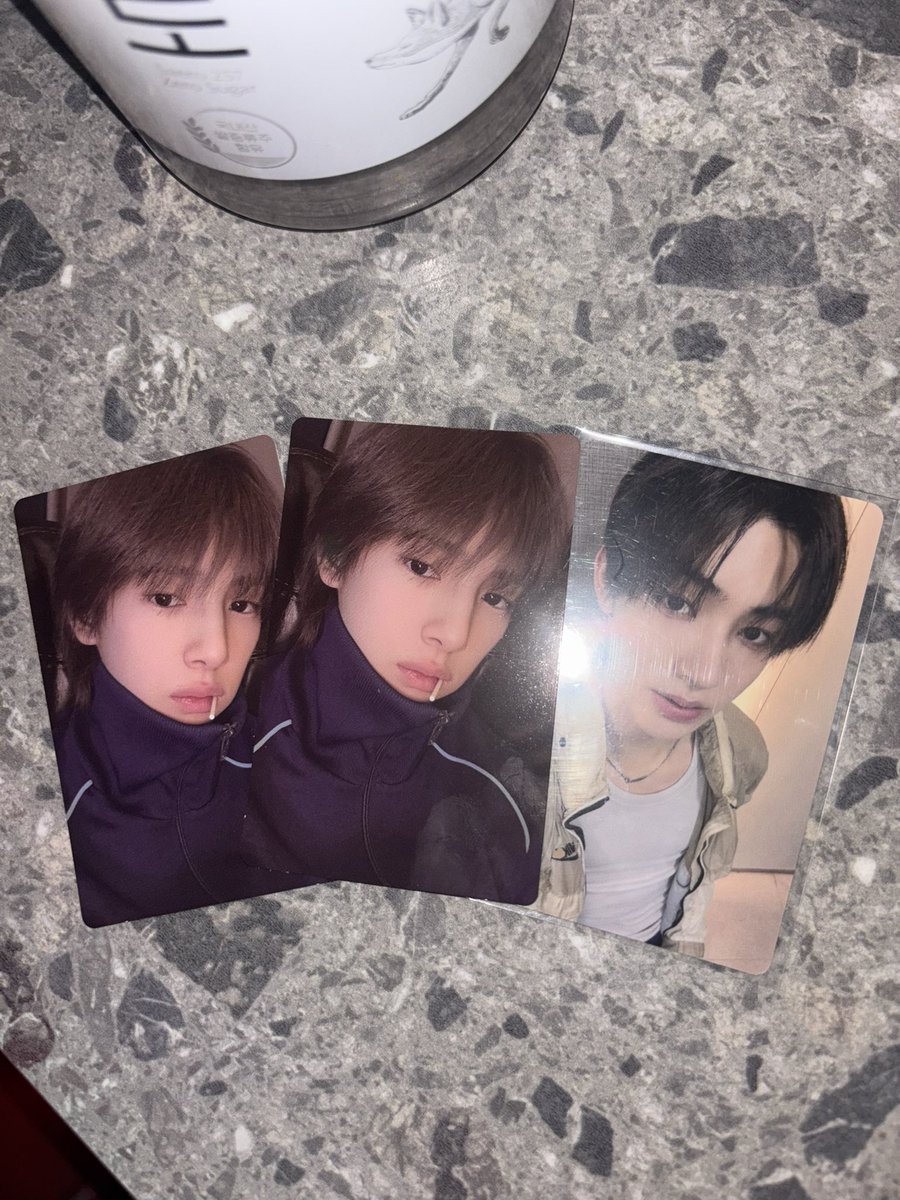 jjuranghae0's tweet photo. #쮸해야뭐하니

엄누랑 코어데이트!!!
엄앤안이 갔던 규카츠 집 가서 그 자리에 앉아서 규카츠도 맛있게 머금…💞🐢
오늘 앨깡해서 쭈2셩1뽑음!!!!!! 
내가 쭈를 2장이나 뽑다니 꺅 
3번째 사진 여기저기 자랑하고싶으다
하이브 가서 인증샷까지🫪💗 https://t.co/sxeNGKRV2K