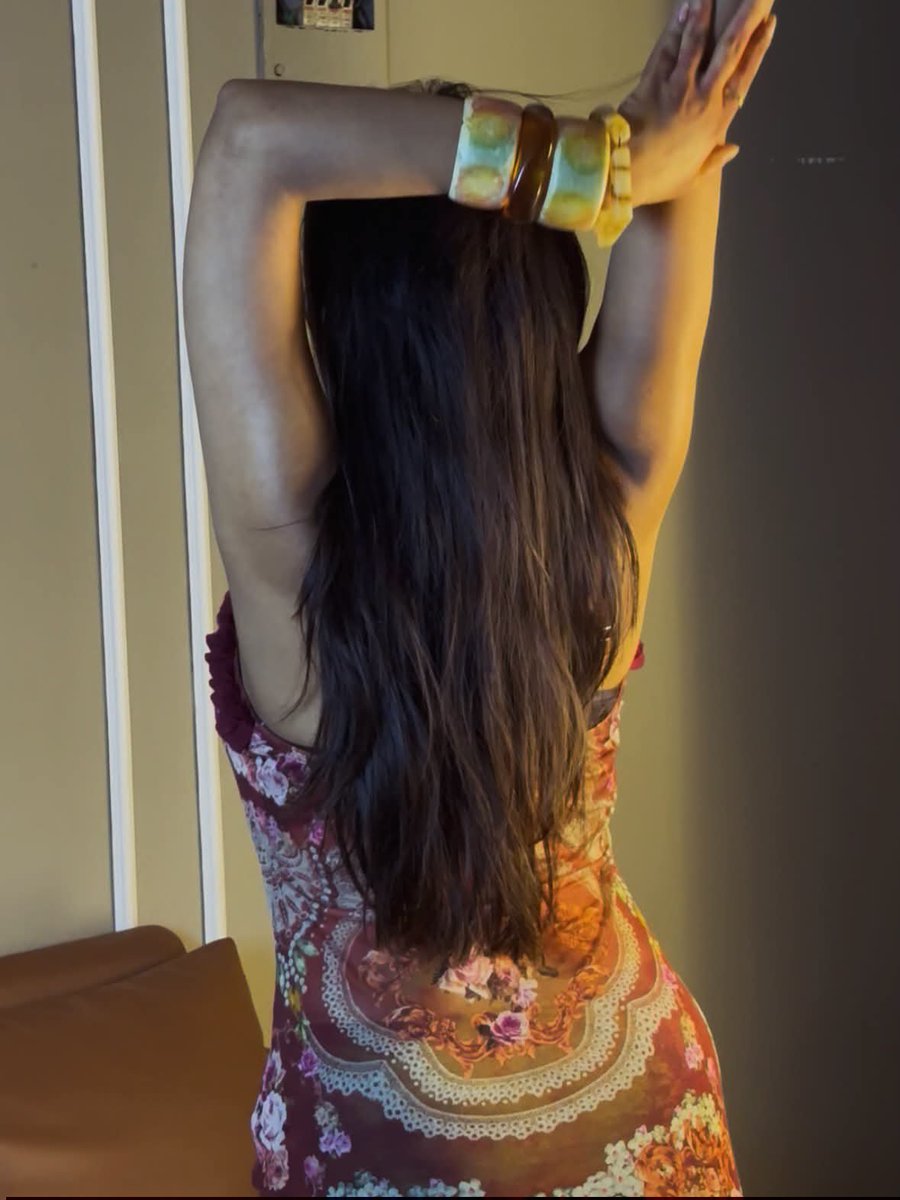 Roshniibabe's tweet photo. Evening guys! https://t.co/F19K1x3wMQ
