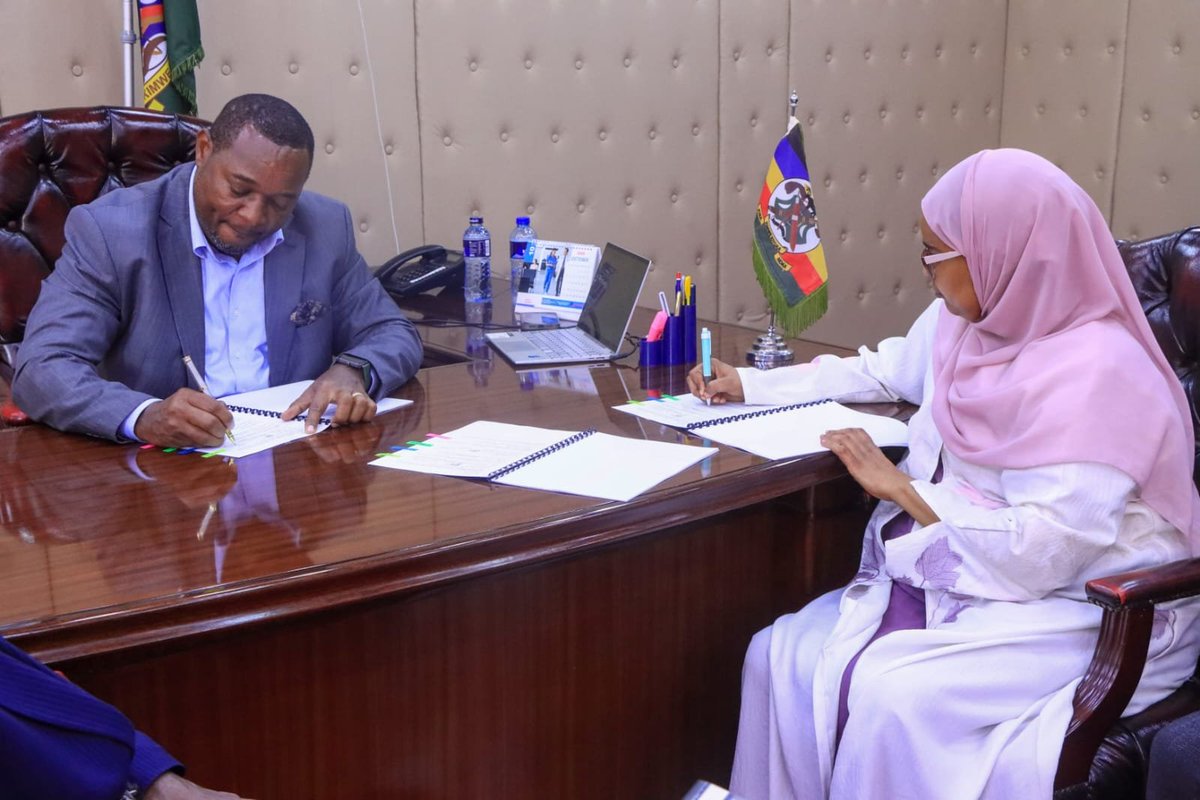 UmmaUniversity's tweet photo. STRENGTHENING PARTNERSHIPS FOR QUALITY NURSING EDUCATION @ummauniversity

Umma University has signed a Memorandum of Understanding (MoU) with the Machakos County Department of Health to facilitate clinical rotation and placement opportunities for our nursing students.

The signing ceremony was led by the Vice Chancellor, Dr. Halima Saado Abdillahi, alongside the Dean, School of Nursing and Midwifery, Dr. Dabar Maalim and other University staff. The occasion was also graced by the County Executive Committee Member (CECM) for Health, Machakos County, together with other representatives from the County Department of Health.

This partnership marks an important step towards strengthening collaboration between academia and the health sector, providing our nursing students with valuable hands-on clinical experience while contributing to the development of competent, skilled, and well-rounded healthcare professionals.

We sincerely appreciate the Machakos County Department of Health for this partnership and look forward to a fruitful and impactful collaboration that will enhance nursing education and healthcare service delivery.

Umma University -empowering future healthcare professionals through quality education and practical experience.

#ummauniversity #academicexcellence #partnership #collaboration #nursingeducation