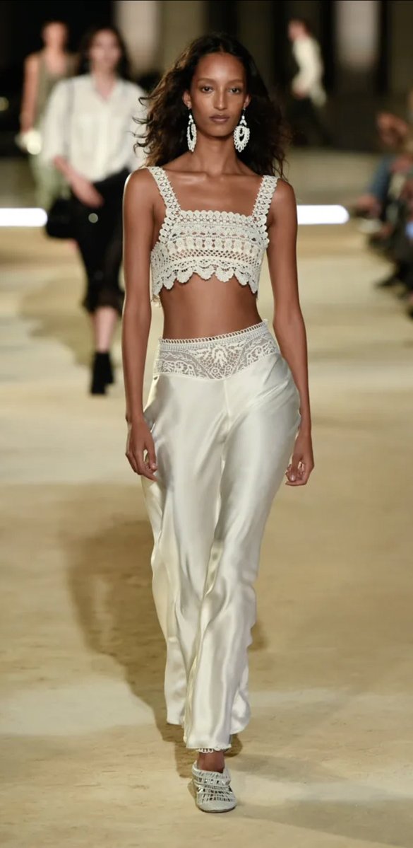 rosev1207's tweet photo. Isabel Marant: Spring 2027 RTW PFW Collection https://t.co/h1htvDlMUi