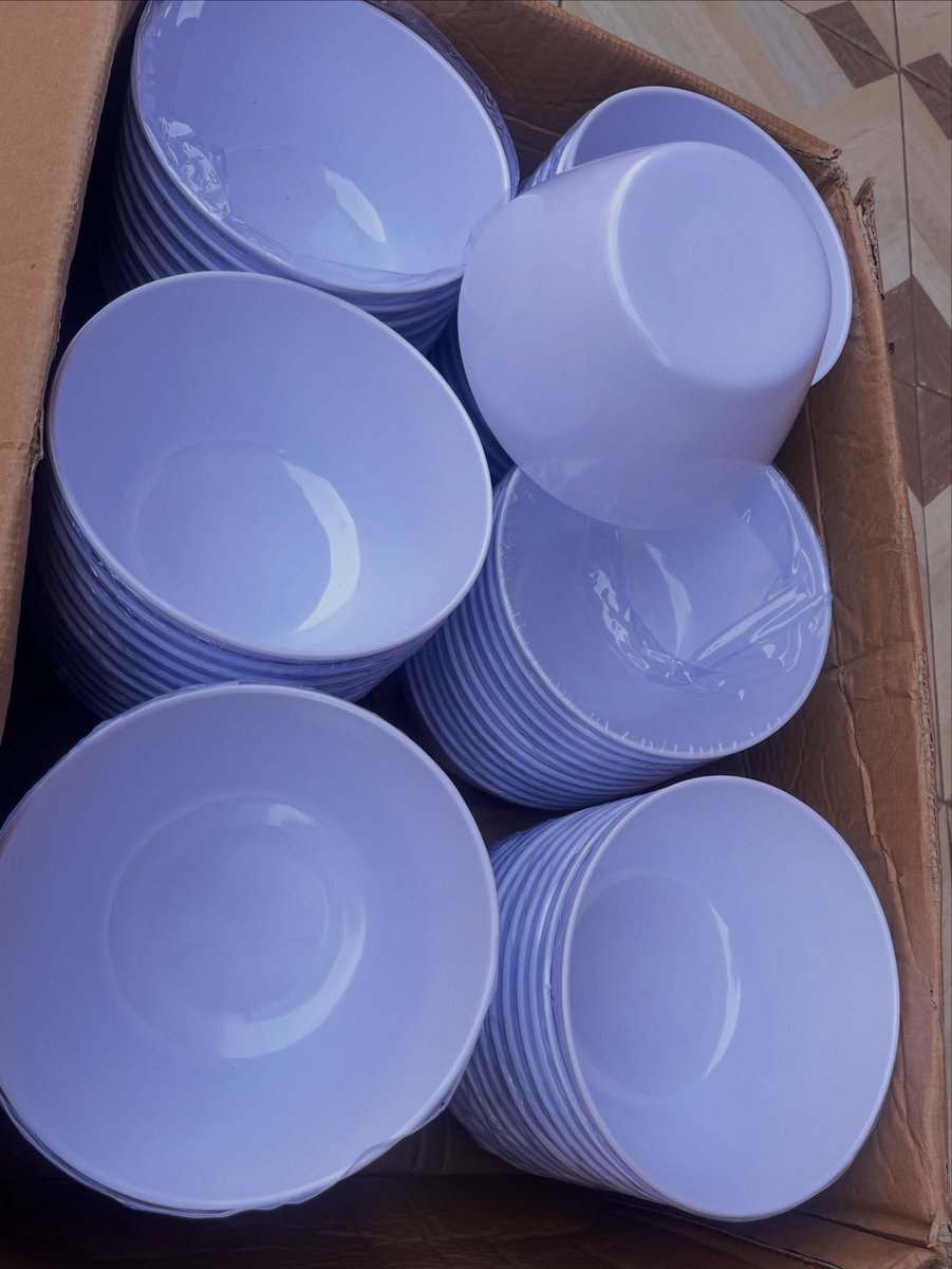 FatimaAkanbi's tweet photo. I don’t want ceramic plates. I need something that won’t break easily.”

No wahala. We have stylish, durable melamine plates and bowls for you.  #kitchentoolsng https://t.co/nyA9ot0s0I