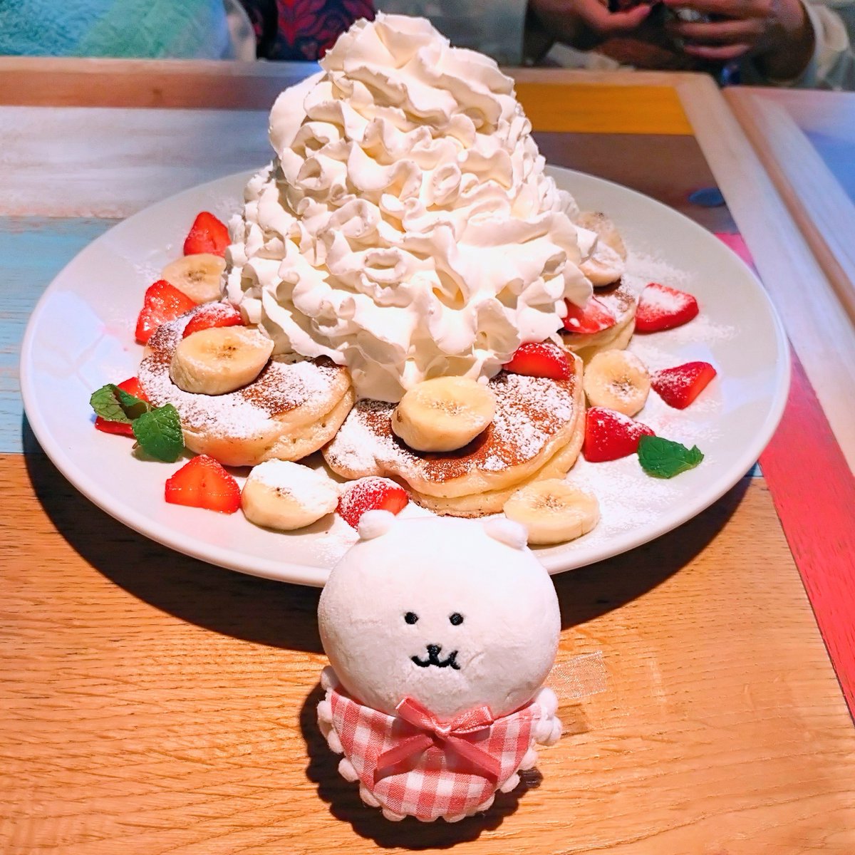 toutokiinochi's tweet photo. アイスとパンケーキもぐもぐ🍦🥞
#自分ツッコミくま #ナガノのくま 
#ぬい撮り #尊き命たち https://t.co/ch27Ch72Ax