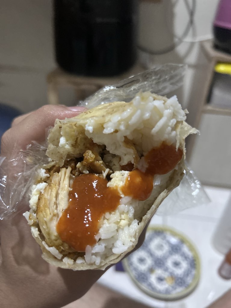 MarSoup1_'s tweet photo. CHICKENNN WRAPPPP ENAK SEKALI https://t.co/kiv6D8p2uk