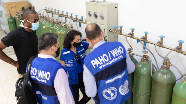 DirOPSPAHO's tweet photo. #WorldOxygenDay reminds us that investing in medical oxygen means investing in stronger health systems. 

Through #GO2AL, we can save lives and strengthen preparedness for future emergencies. 🔗 https://t.co/SWeqcC2phy https://t.co/l5QuIddqkB