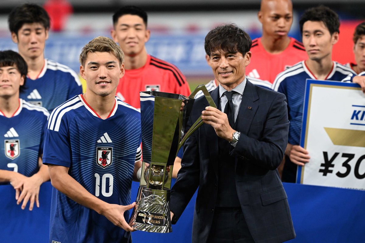 zonewebofficial's tweet photo. キリンカップサッカー
15年ぶりの優勝です‼️🏆

📸：徳原隆元

#daihyo #サッカー日本代表 #SAMURAIBLUE https://t.co/B0CH6wuO7L