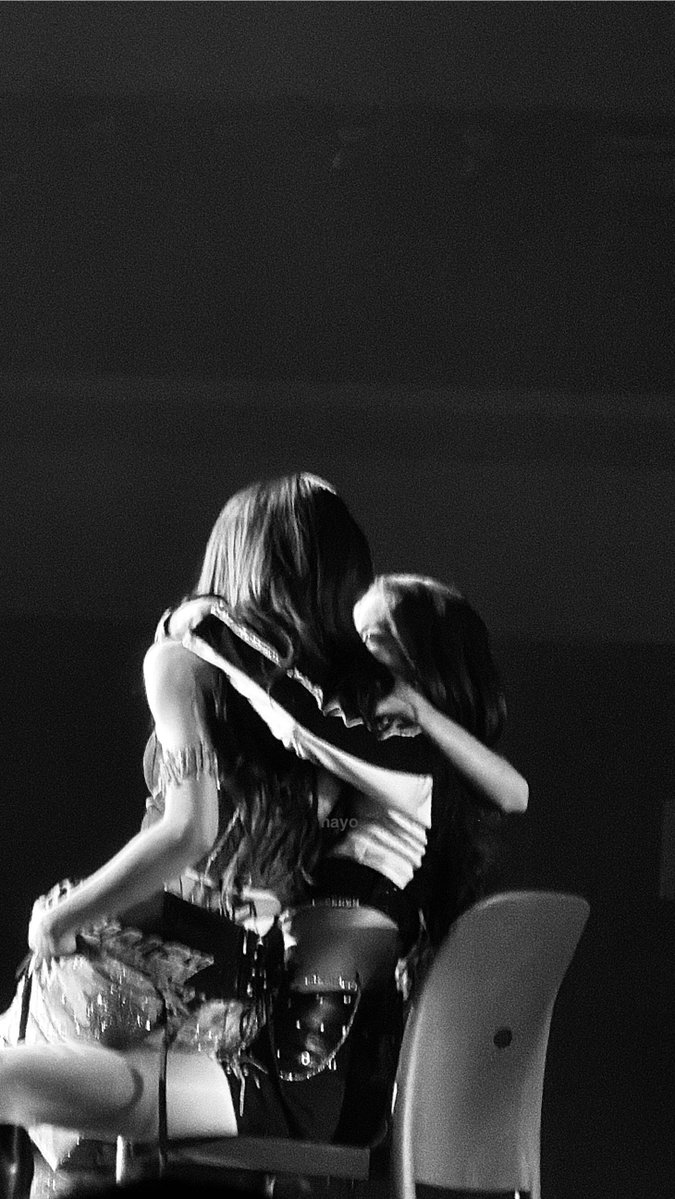 _uyjs's tweet photo. together is where we belong~🤍🩶🖤

#น้ำหนึ่งเนย #NamneungNoey https://t.co/xXpv5MpDic