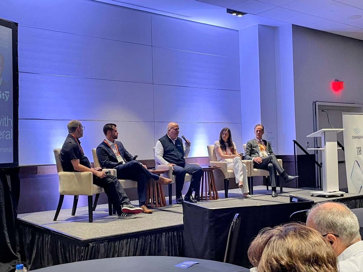 hqla_x's tweet photo. Great discussion at Sibos last week on the future of intraday liquidity.

Oliver Wyman statistic - only 19% of firms use data-driven, calibrated intraday buffers with granular cost allocation.

Key takeaways:

🔸Clients need flexible access to liquidity across different forms of collateral and cash.
🔸Technology is advancing, but booking capabilities, interoperability and market practices must keep pace.
🔸Mobilising fiat today creates a pathway to digital cash and atomic DvP.
🔸The goal is simple: make intraday repo easy for clients to execute.