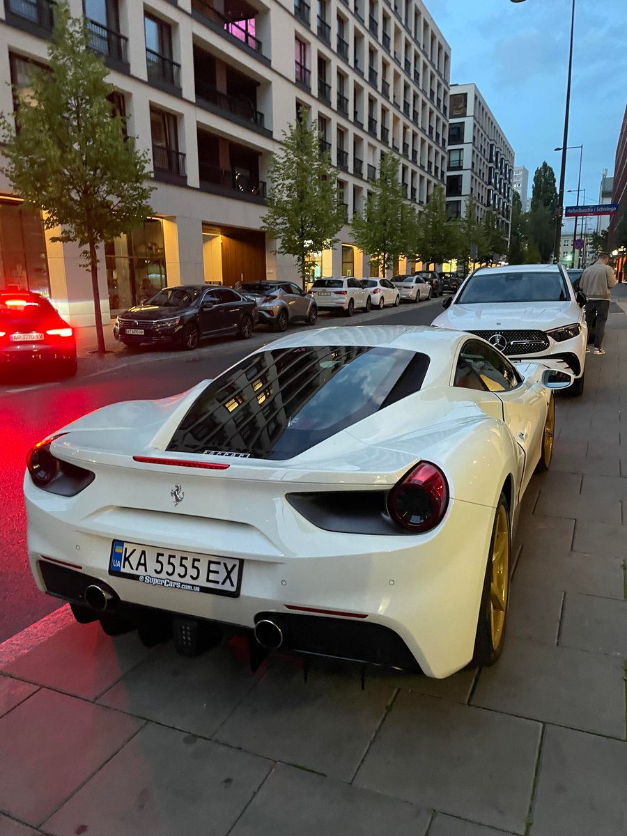 Markus_Krall's tweet photo. "Das Geld ist nicht weg". https://t.co/Hd8ET6ezBQ