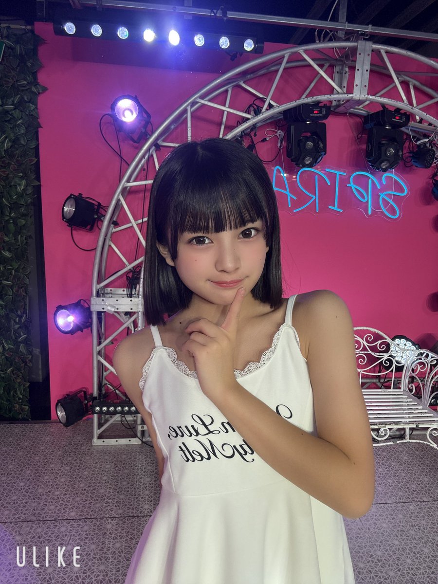 hinachu_ak's tweet photo. ひなすやぁー🌙
今日は、5時間授業だったんだけど委員会があったからかえるのおそかったー😿
雑草抜きがんばったよ🥲💪🏻💪🏻💪🏻
あしたもいっしょにがんばろ！
おやすみ💖

 #秋元ひなた #ひな #jc1 https://t.co/Ib5KY0YDa5