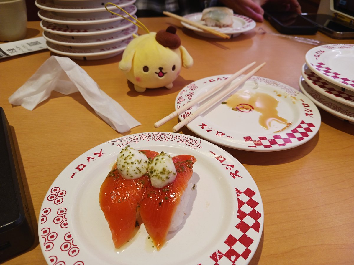 45914591ky's tweet photo. 寿司食ってたら終電逃したアホ、参戦_( ˙꒳​˙ _ )ﾊﾞｧﾝ https://t.co/xDZZ7ikLgd
