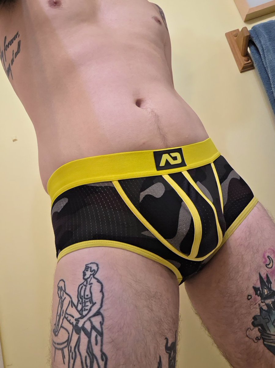 MasonBlaze5's tweet photo. Jocktober day 5, @addicted_offic jockstrap trunks, given by @biboi_to
#gay #porn #NSFW #twink #tattoos #gooner #undies #underwear #fetish #kink #jockstrap #sukrew #thonger #slut #rawislaw #justaholesir #horny https://t.co/AYYJMIbxXI