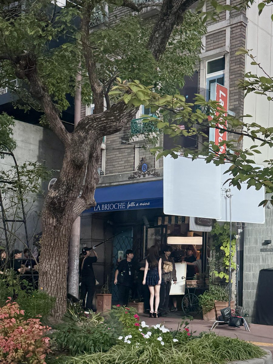 godmitzu's tweet photo. SANA and Satoh Takeru were spotted filming in Japan for her debut movie 'Nyangi'. https://t.co/z5J80QeVZt
