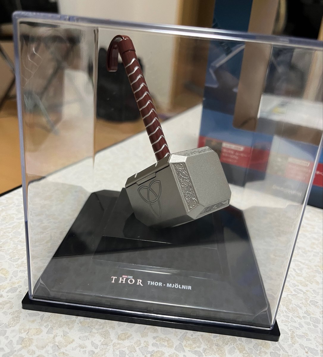 toho_mi's tweet photo. 買っちゃった買っちゃった！！！
かっこいい〜〜〜〜
ストームブレイカーも欲しい https://t.co/QCLkaJgDNx