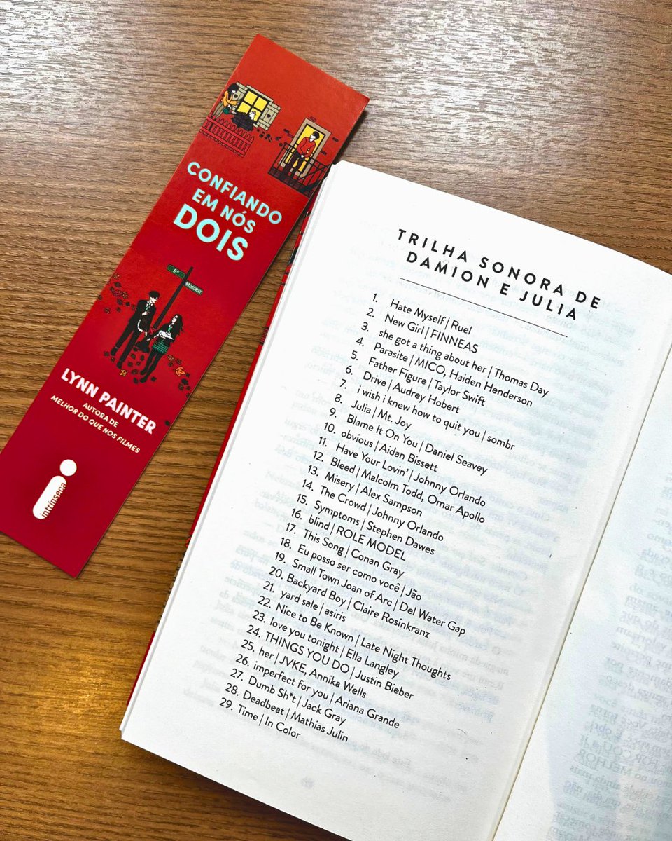 intrinseca's tweet photo. Lynn Painter colocando Jão na playlist de mais um livro dela 💓🇧🇷 https://t.co/6FcHBwLWd1