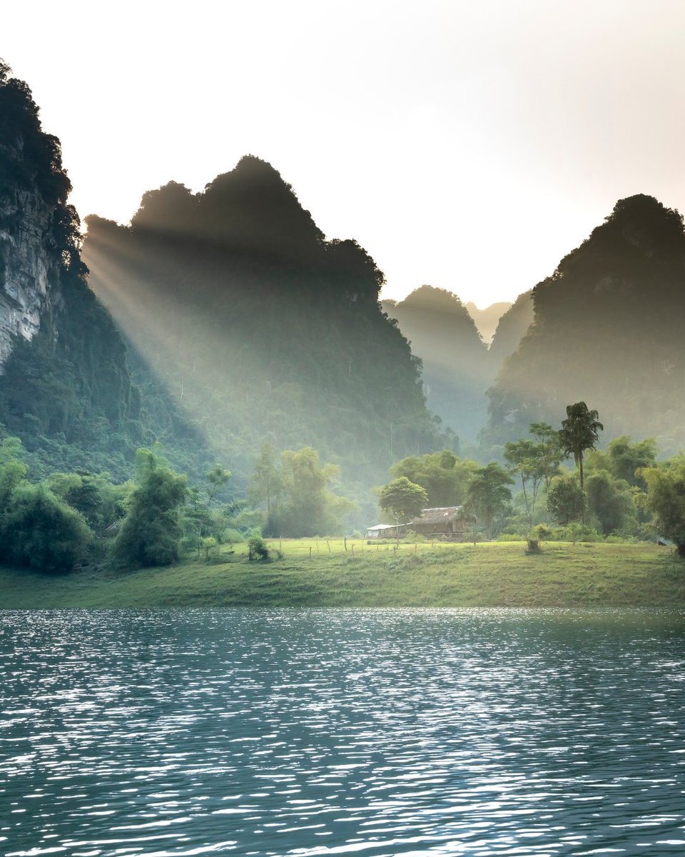 mbp_british's tweet photo. Sometimes the best places are the ones that make you slow down and take it all in.
#TravelInspiration #ExploreMore https://t.co/3IYrZ0ejmE