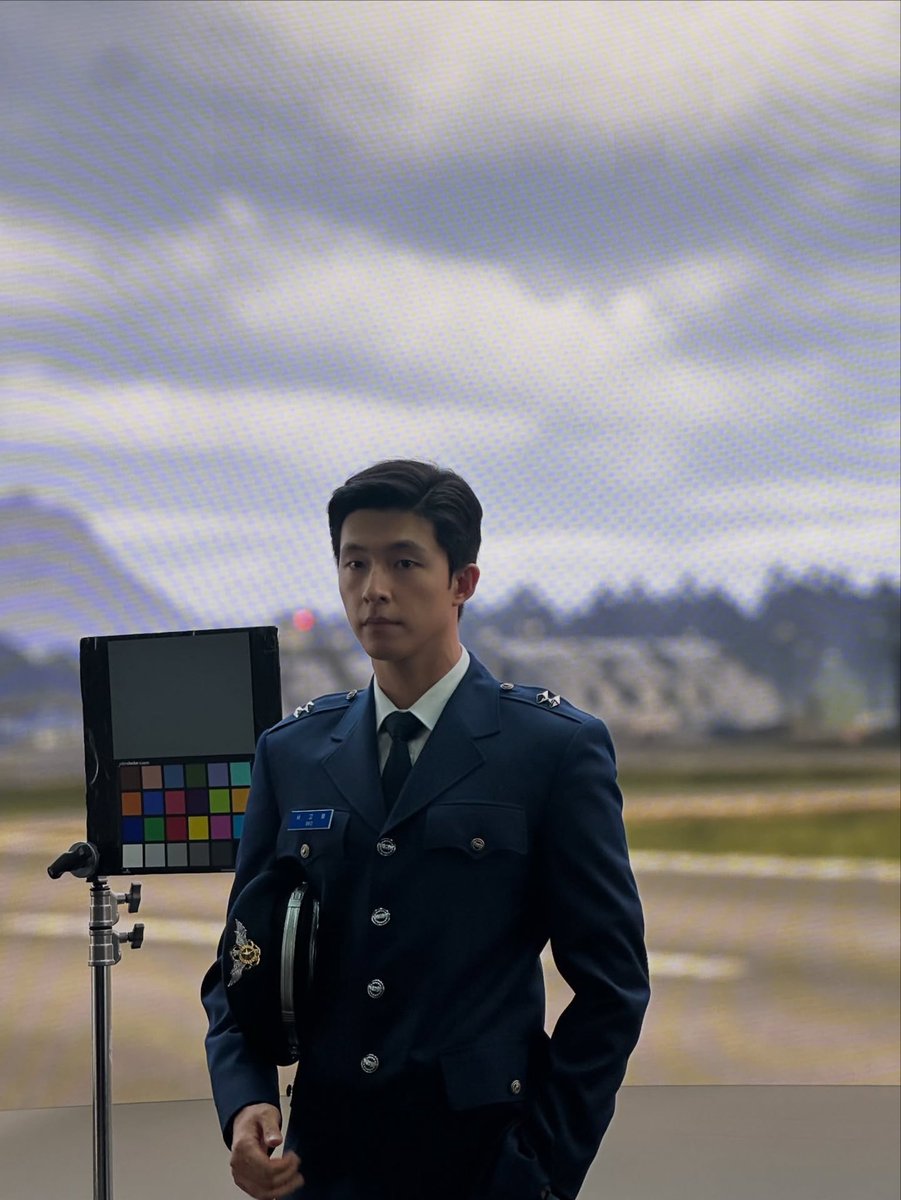 youremyheroz's tweet photo. 서고명 중위님 보고 싶다……. 굿뉴스 보실분 https://t.co/FoHKMNBxQQ