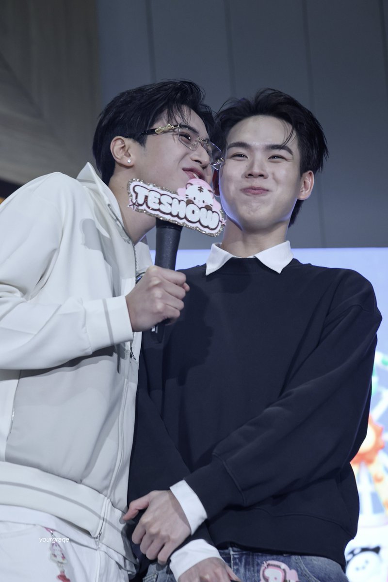 yourgraqe's tweet photo. จัดอันดับบุคคลที่รักการทำงานที่สุด
อันดับ 1 - เตโช

TESHOWPING TINGTING ONE FAM
#GMMTVFANIVAL2026HappyFamilyxTP https://t.co/gdcFoCHlZO