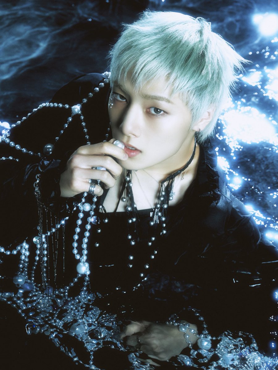 Stray_Kids_JP's tweet photo. Stray Kids JAPAN 4th Mini Album『SUIATSU』

Main Solo Images

#HAN #ハン
#Felix #フィリックス
#Seungmin #スンミン
#I_N #アイエン

2026.11.25(Wed) Release

#StrayKids
#スキズ
#スキズ_4th_Mini
#JAPAN_4th_Mini_Album
#SKZ_SUIATSU https://t.co/jf688uJoMM