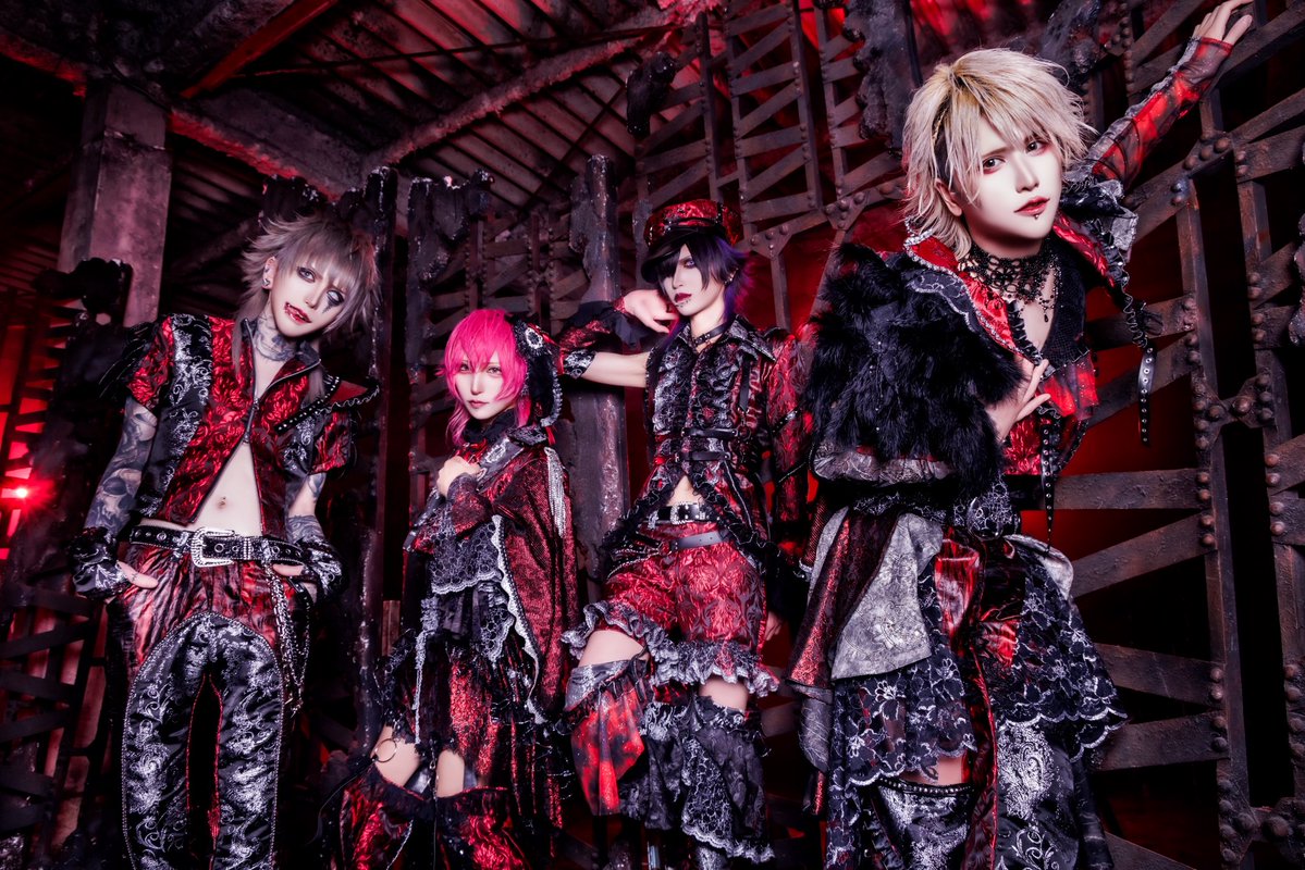 Saiai_Info's tweet photo. 【重大発表】
新アー写、新コンセプト、新MV公開！
『断罪パレード』MVフル🎭
https://t.co/sgQCS27UQW

こちらのポスト、RP、引用RP、Xアカウントメンバー全員と公式フォローで
12/23(水)新宿club SCIENCE無料ワンマン
にて使用可能の6ショ券DMにて配布

※締切は10月末まで！ https://t.co/lKxoNYdPLF