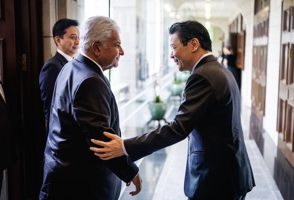 LawrenceWongST's tweet photo. Pleased to welcome President of Panama José Raúl Mulino Quintero to Singapore. As small, open economies, Singapore and Panama connect markets and people while upholding a rules-based international order. Panama was the first Latin American country to sign an FTA with Singapore. https://t.co/p27nEtTei8