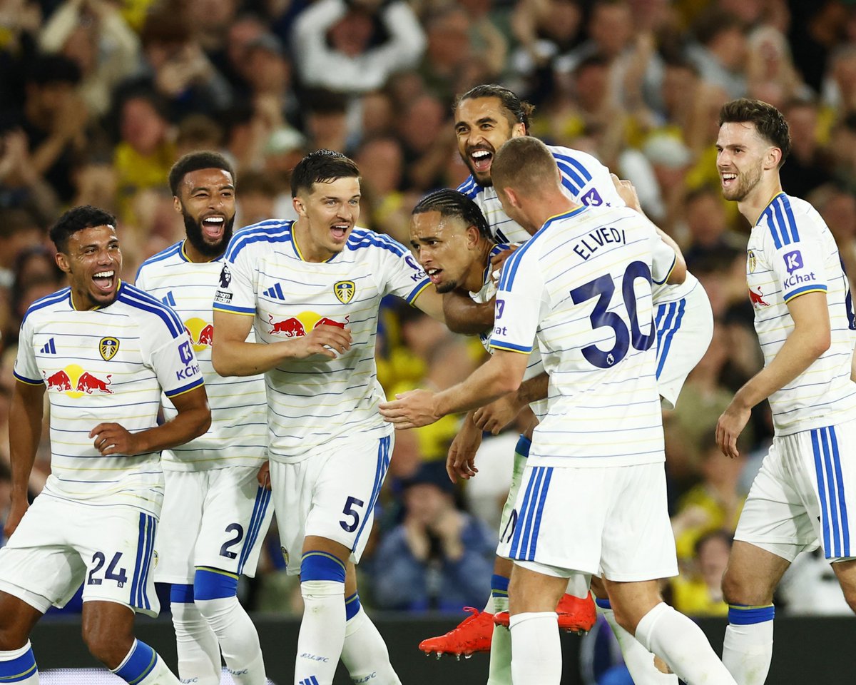 premierleague's tweet photo. Let's choose a new cover photo, shall we? 🖼️ https://t.co/y6v7lZfzFf