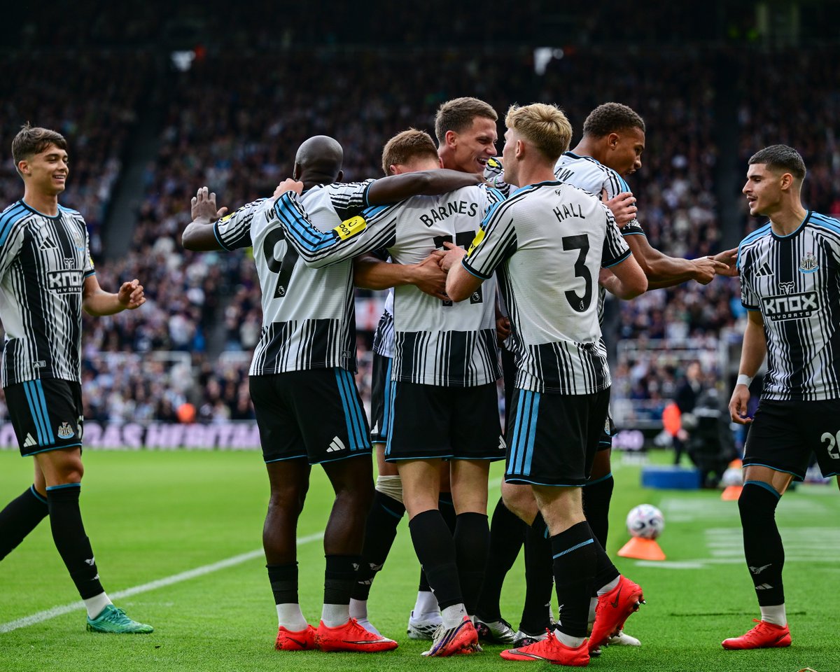 premierleague's tweet photo. Let's choose a new cover photo, shall we? 🖼️ https://t.co/y6v7lZfzFf