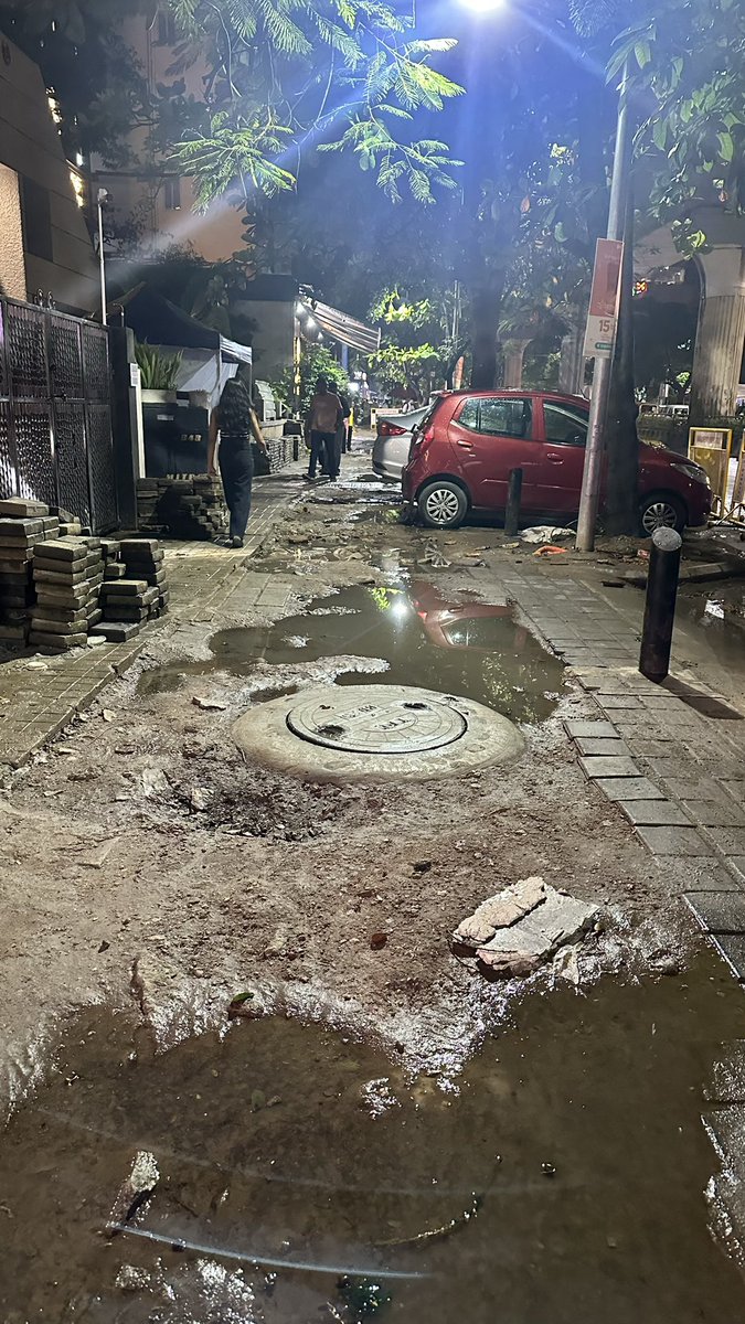 swstica's tweet photo. 100ft road indiranagar. right in front of rameshwaram. https://t.co/d47wYEirYt