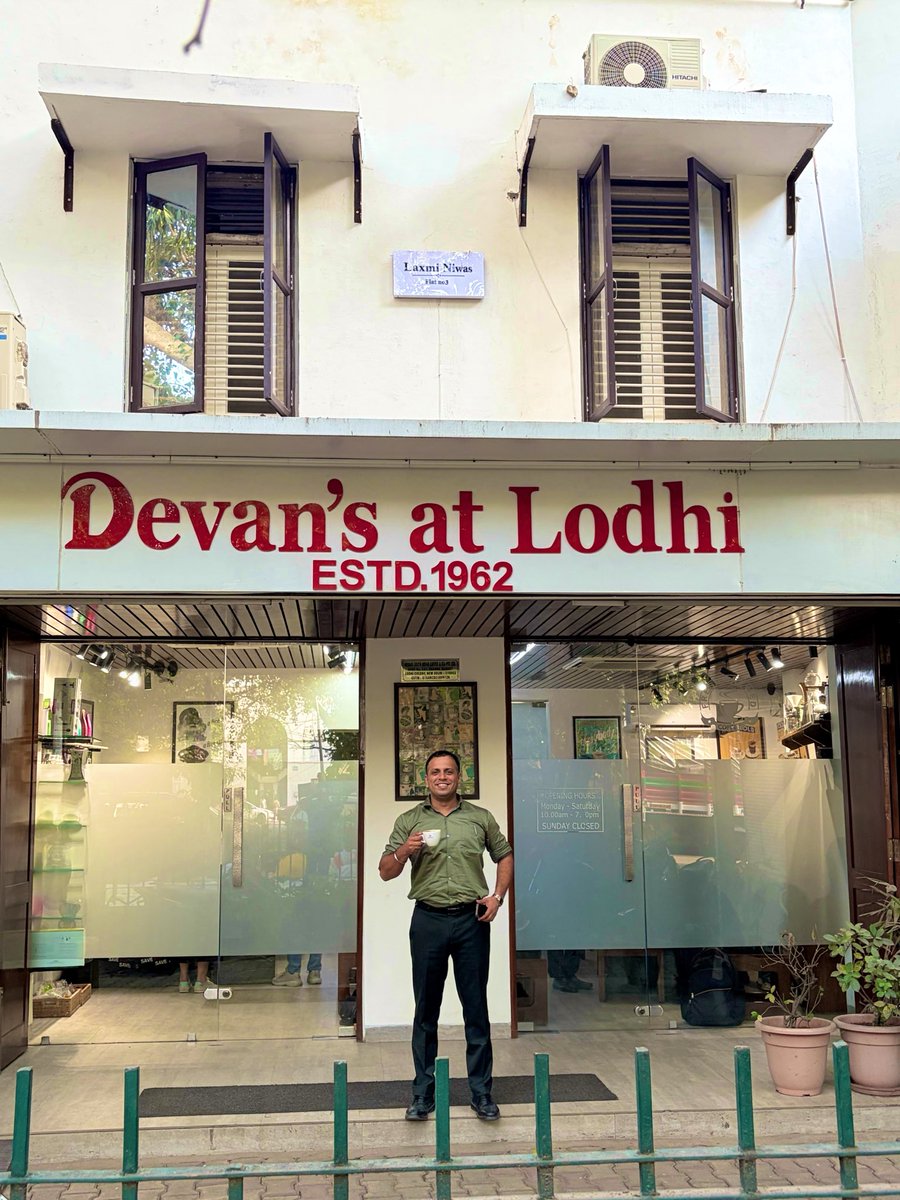 meet_coffeegeek's tweet photo. Devan’s at Lodhi ,
where the whole corridor is wrapped in the aroma of freshly roasted coffee, and every cup carries a little legacy.
#CoffeeDiplomacy 

जय हिन्द 🇮🇳 https://t.co/EkSiRCOzDa