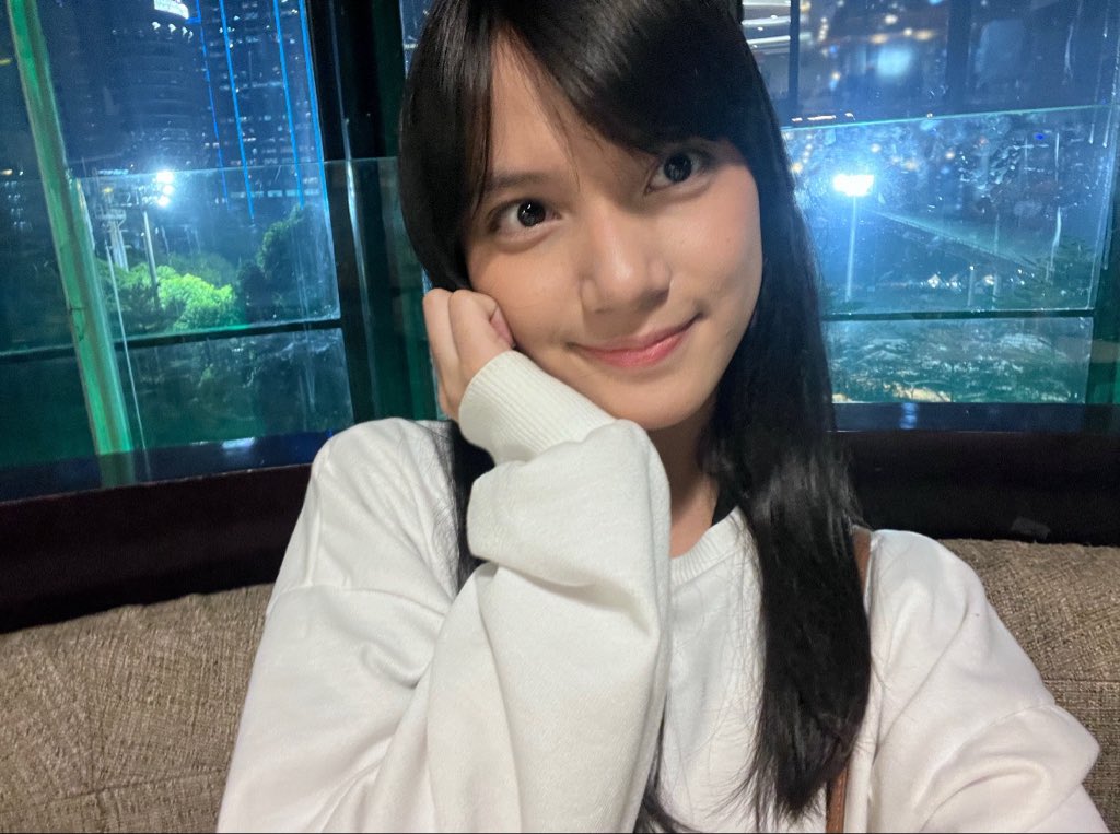 A_VirgiJKT48's tweet photo. blush baru https://t.co/rNjnRqgcX2