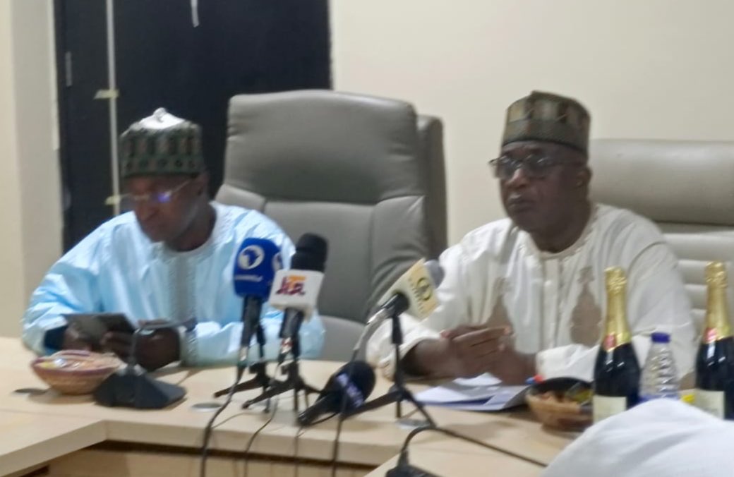 kapital929's tweet photo. FG, N-HYPPADEC Explore Collaboration On Livestock Development

https://t.co/xZtqI3Zu9y https://t.co/MfRyakDpUN