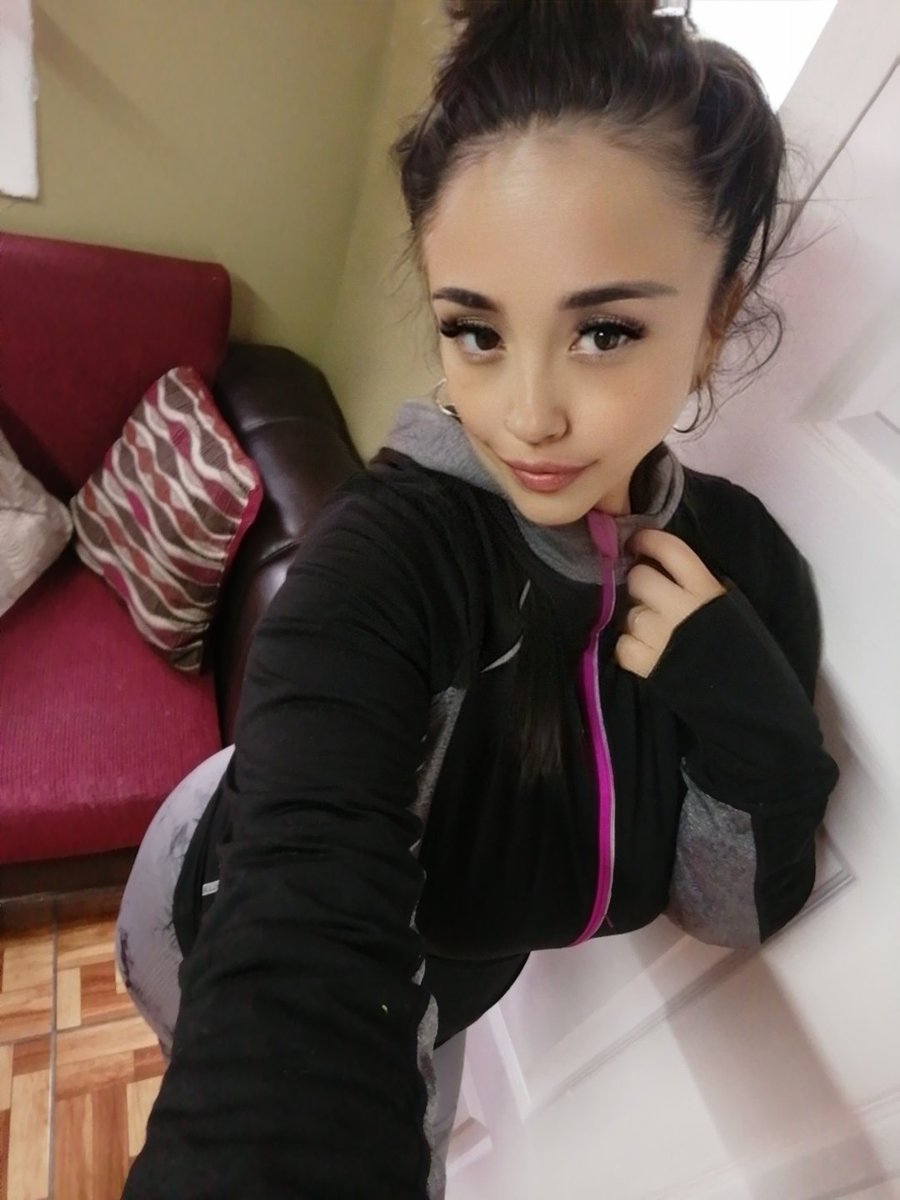 susymanttus's tweet photo. 🖤🖤🖤🖤 https://t.co/DAknY3QlkC