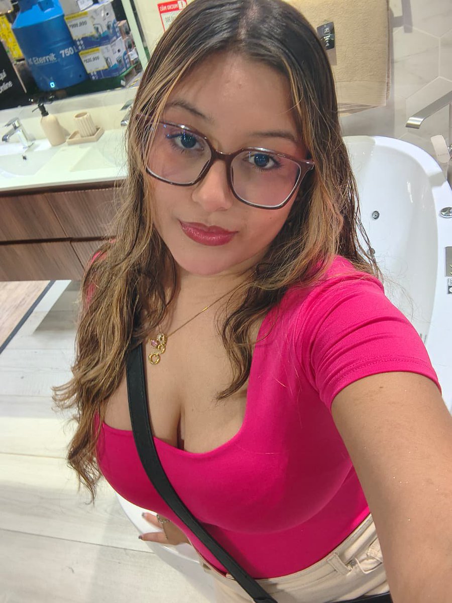 sofihonjo's tweet photo. ayer me veía tan mamasita 🫦 https://t.co/8iGPy7pi6o