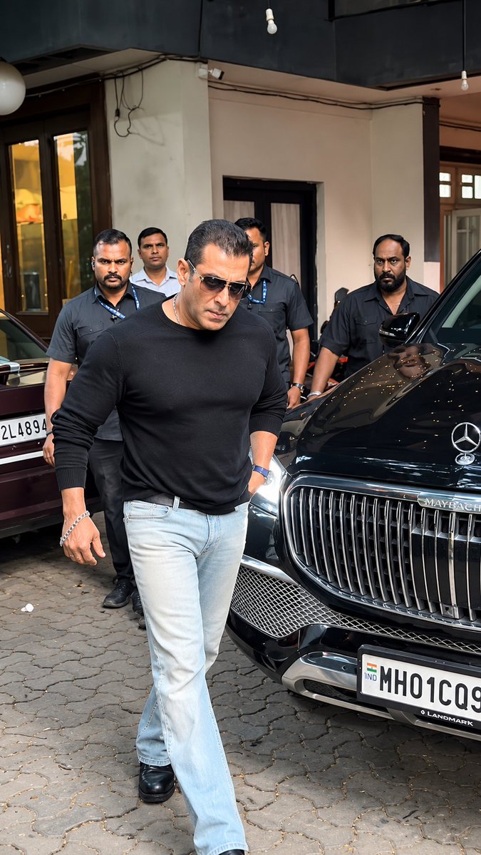 salmanka_sainik's tweet photo. Aura farming final boss🔥🔥🔥 https://t.co/8A0hgqwg5C