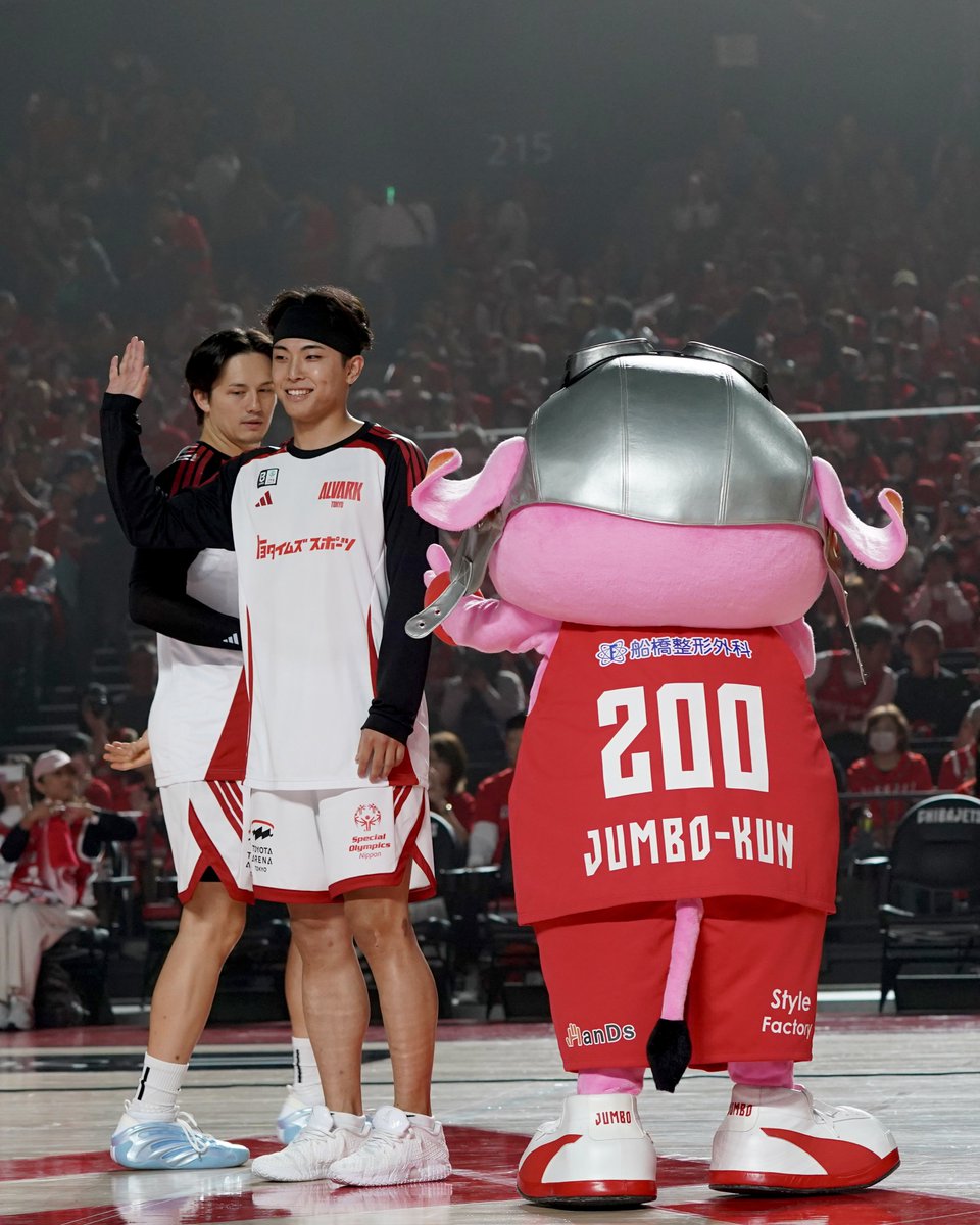 Jumbokun_GOJETS's tweet photo. ツン＆デレ。まったくもう！ https://t.co/oCLJVHFr2I