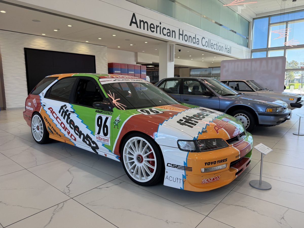 bnr34_yusuke's tweet photo. 先日アメリカに行った時に買ったものも載せておく🚗 https://t.co/GyMmaiStbe