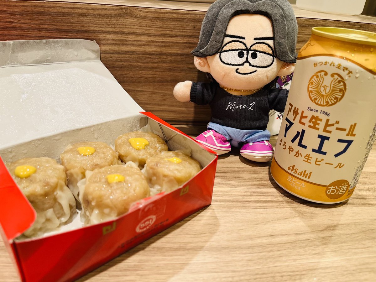 ho2_e3's tweet photo. ふうまくんとじゃんけん大会出来たのたのしかったなあああ♡

ソファーにだらしなく座るふうまくんも

マブにグッズの発注量問われてタジタジなふうまくんも

マブKIDSと踊って遊ぶふうまくんもかわいくてかわいくて

ビールが美味しいです🤤🍻 https://t.co/OOgXHsmuuq
