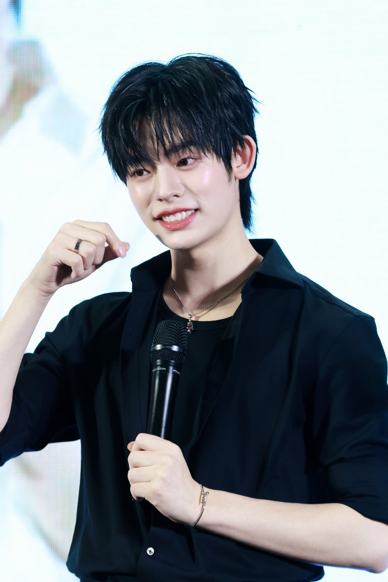BbedgasmM's tweet photo. คนสวยตอนตกลงมาจากฟ้าเจ็บมากมั้ยคะ🥺🪽

#porsuppakarn  ݂۫ 🪽ྀི༷ https://t.co/Dqy4Mcu2eI