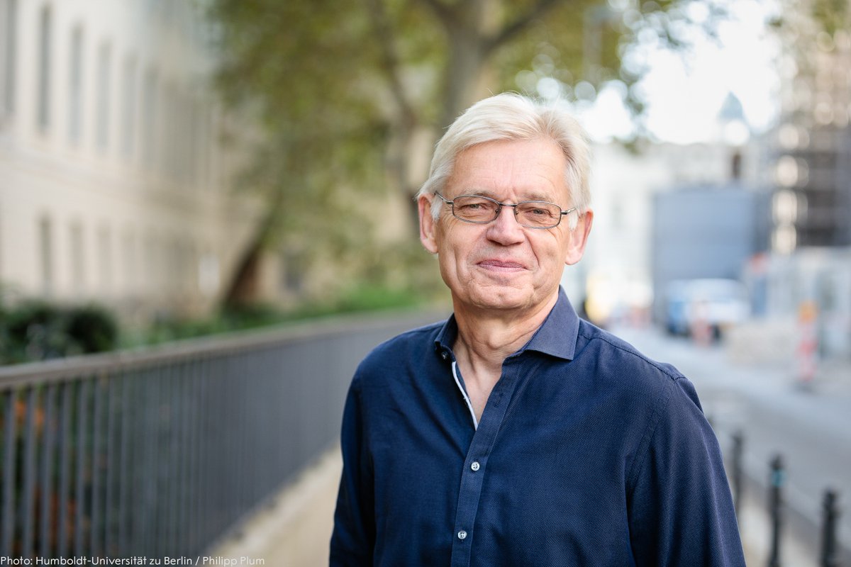 NobelPrize's tweet photo. This year’s medicine laureate Peter Hegemann was born in 1954.

He received his Ph.D. from the Max-Planck-Institute for Biochemistry, Martinsried, Germany (@MPI_Biochem). He is currently Hertie Senior Professor of Neuroscience at the Humboldt University of Berlin, Germany. 

https://t.co/txQyntzsEp

#NobelPrize