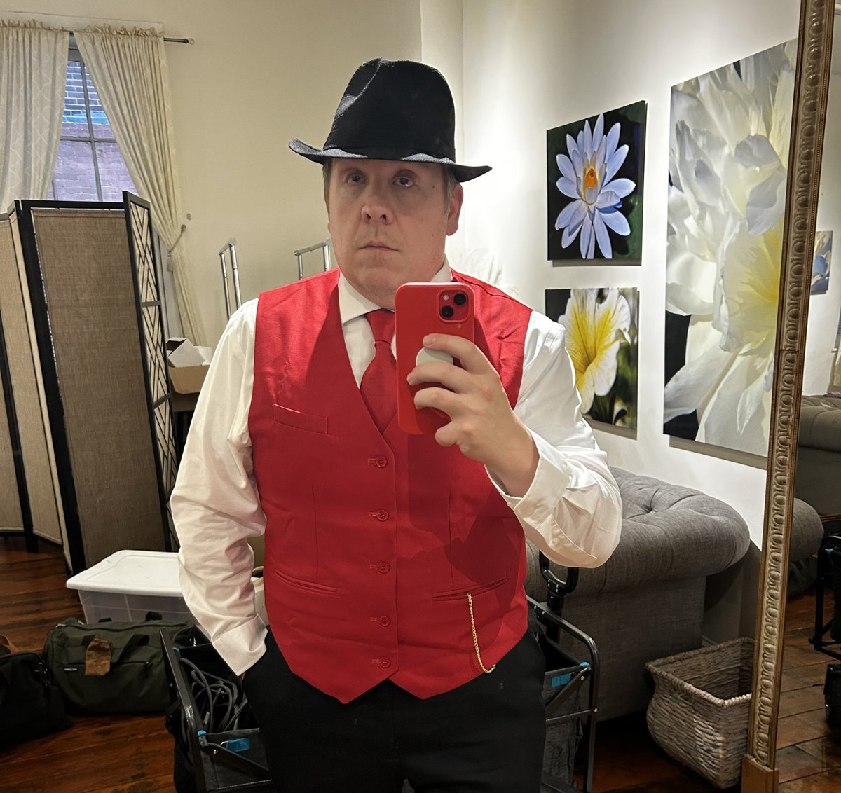 TJRunsty's tweet photo. Good morning! Happy Monday! Taking today off since I worked my ass off last week. Meal prep, cardio, and some loafing. Gonna finish Ted Lasso too. 

Oh, I should share my outfit from our 1920’s event too. https://t.co/evEdrT1LOM