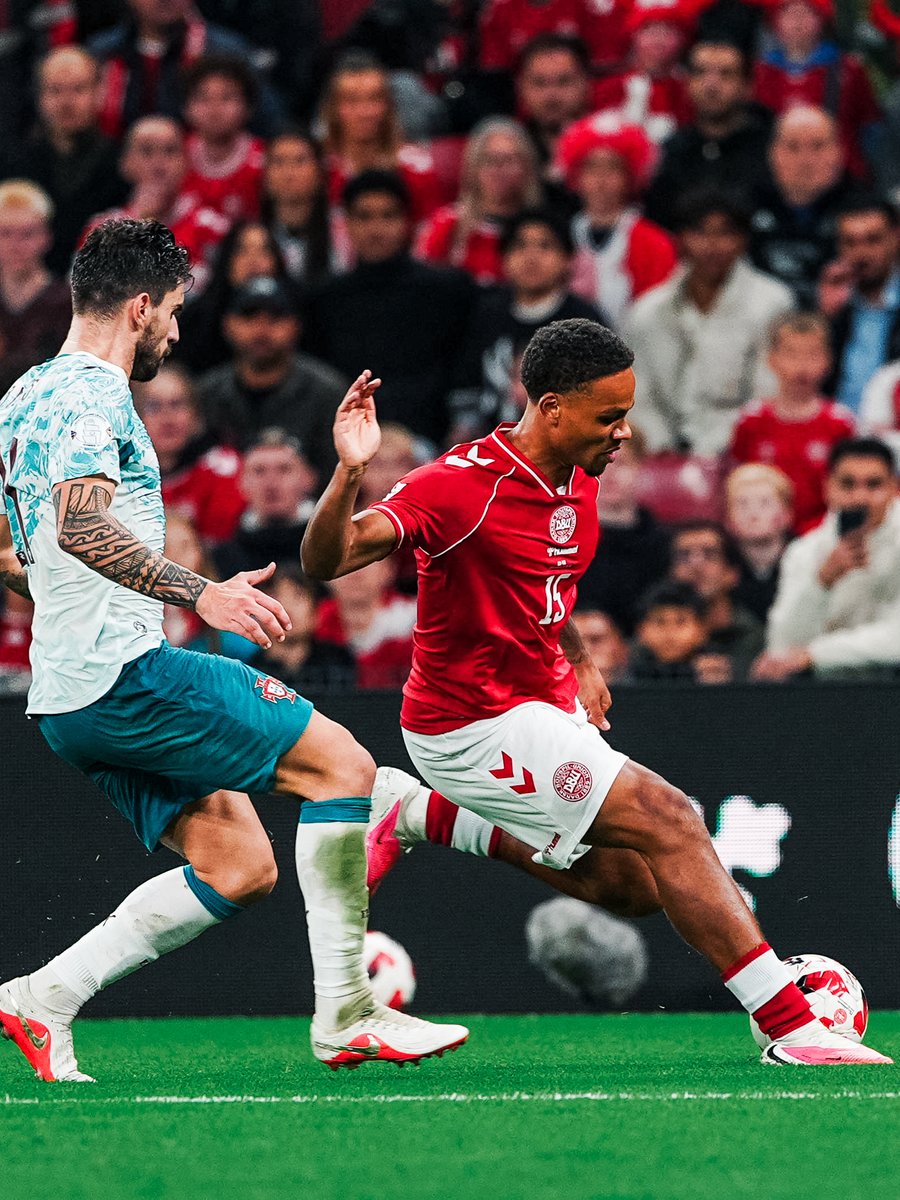 VfB_int's tweet photo. Nikolas Nartey returns early

The 26-year-old was not included in the Denmark squad for Sunday evening’s UEFA Nations League clash against Wales because of a muscular problem.

Read more 👉 https://t.co/dzRGUJFhjP

#VfB | #NationsLeague https://t.co/37kq9teVQo