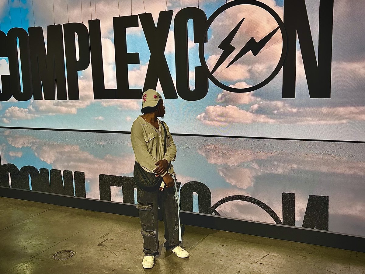 domrosemusic's tweet photo. got a domplex frl ๐ชผโก๏ธ#complexcon2026 #domrose https://t.co/BkhdCsbPAz